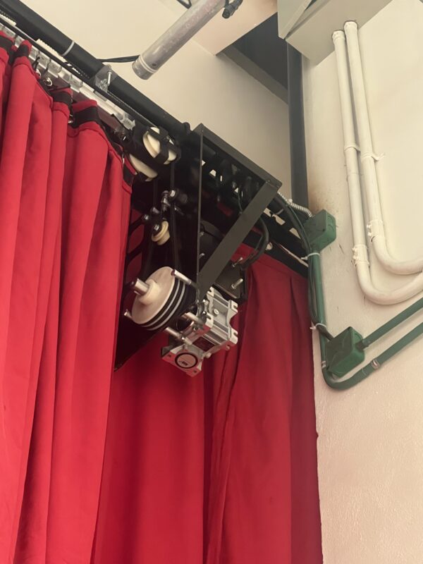 Sistema de apertura automático para telones, Blue Acustic