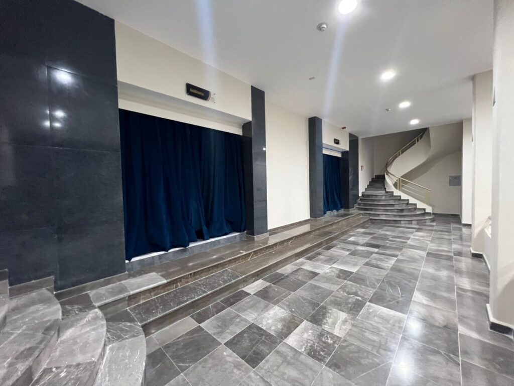Cortinas de Teatro, Telones escénicos,